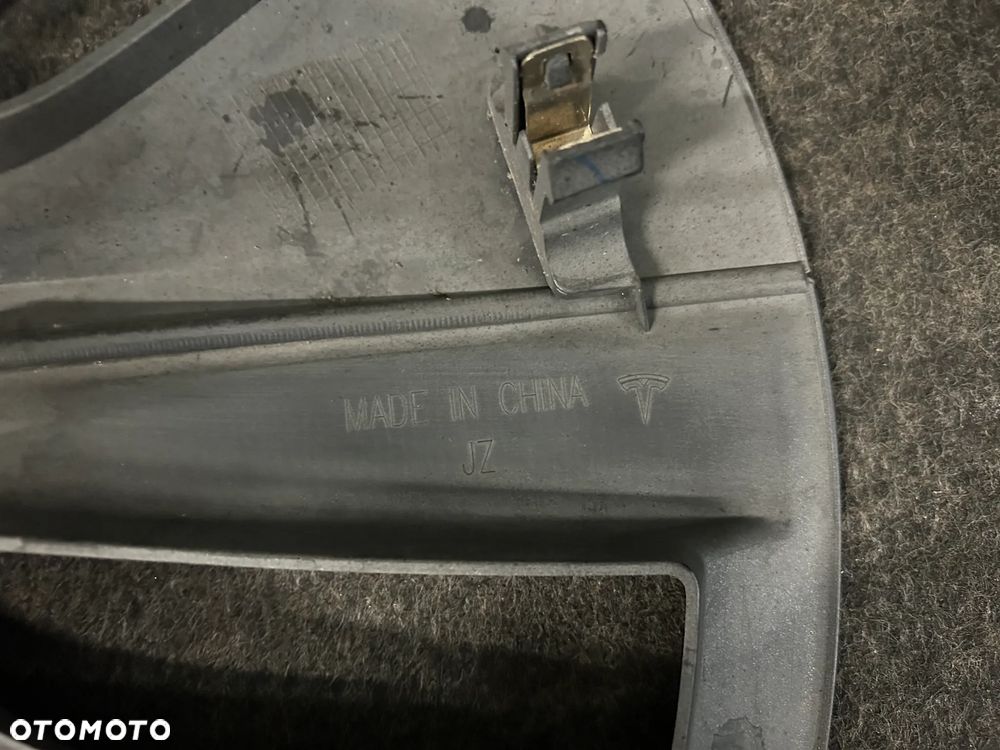 Oryginalny kołpak Tesla Model Y 19 cali 1szt. 1044235-00-C - 4