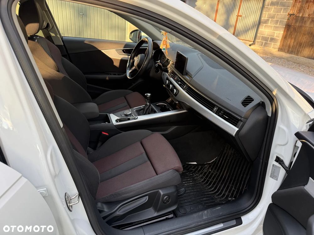 Audi A4 Avant - 11