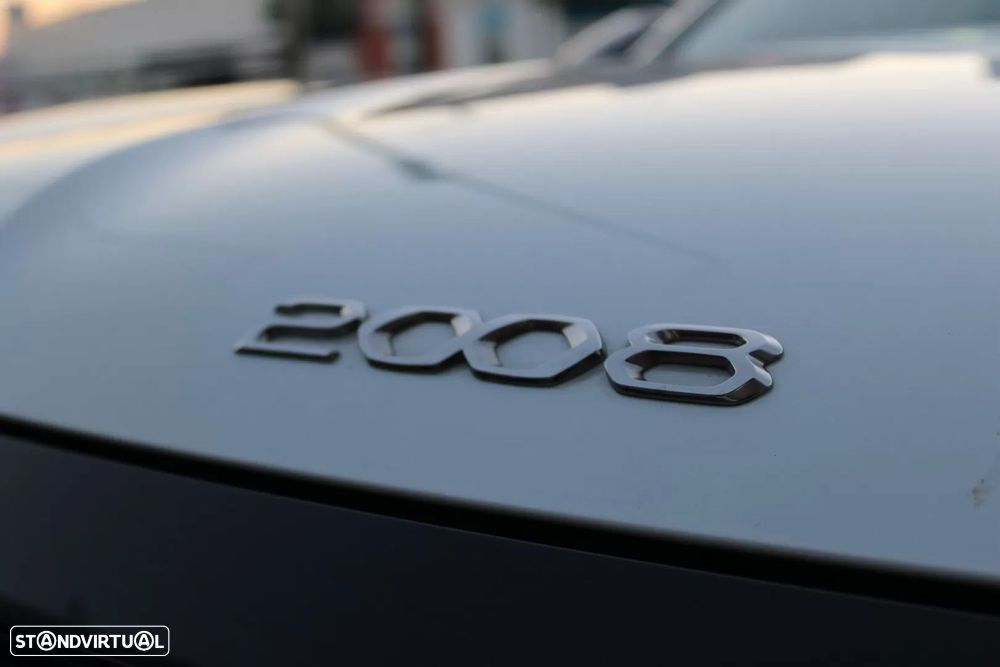 Peugeot 2008 1.2 PureTech Allure Pack EAT8 - 11
