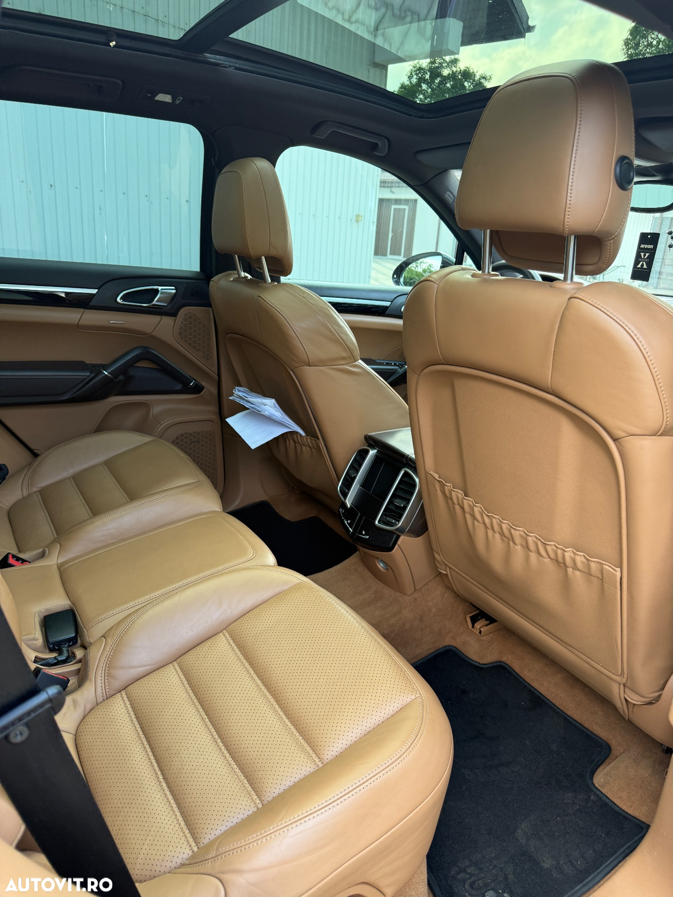Porsche Cayenne 3.0 L - 8