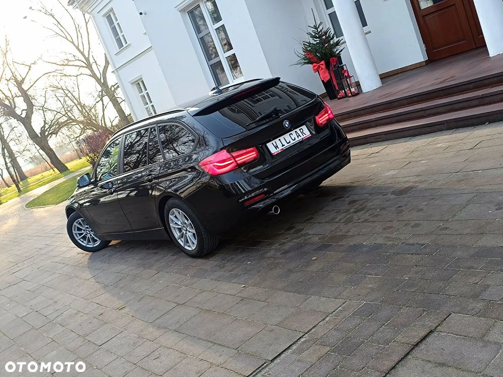 BMW Seria 3 318d DPF Edition Lifestyle - 38