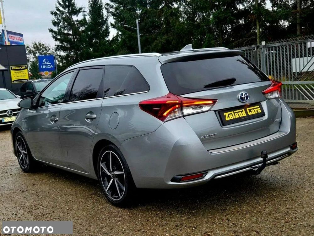 Toyota Auris 1.8 HSD Prestige - 13