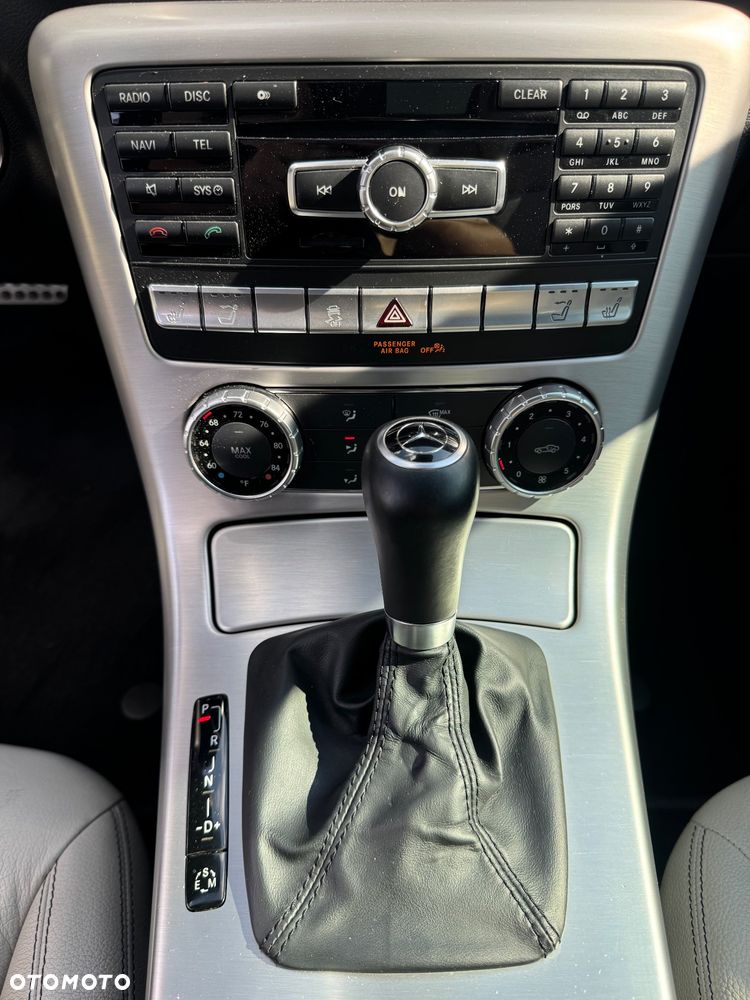Mercedes-Benz SLK 250 CGI - 19