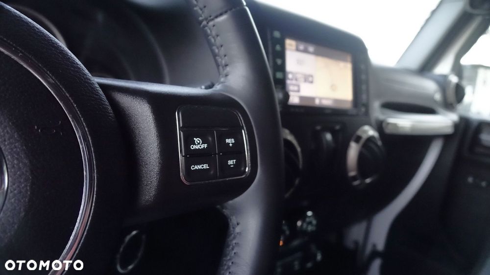 Jeep Wrangler - 24