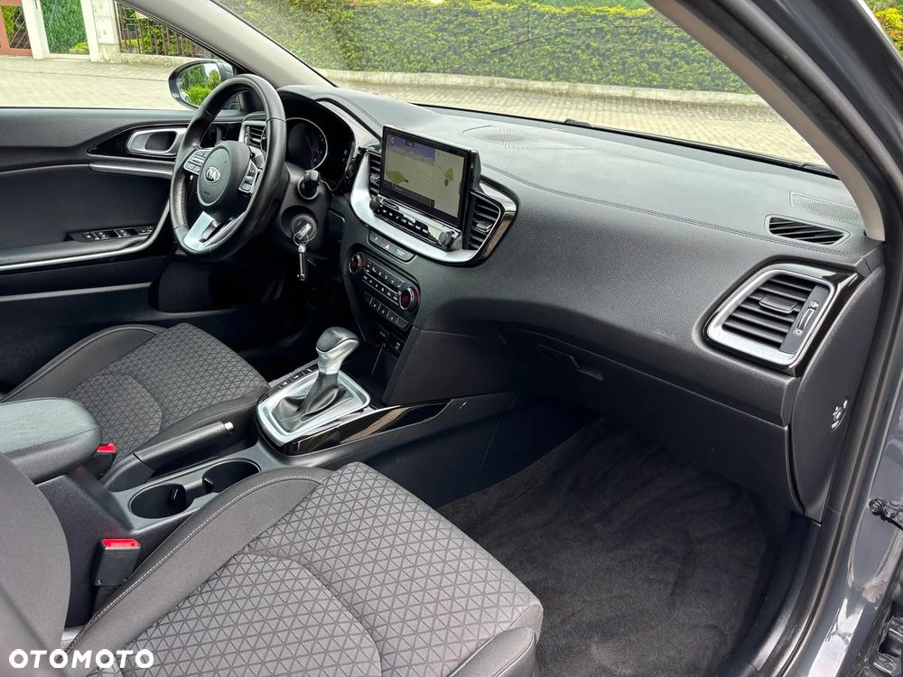 Kia Ceed 1.6 CRDi SCR L Business Line DCT - 25