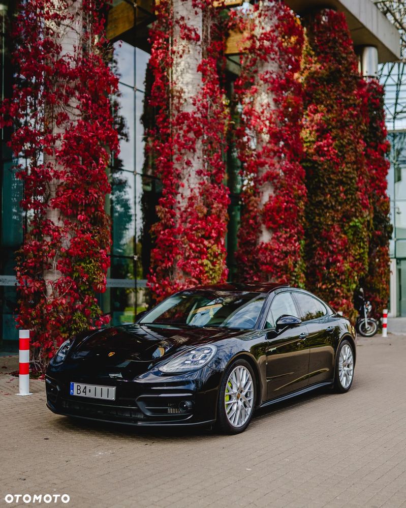 Porsche Panamera - 22