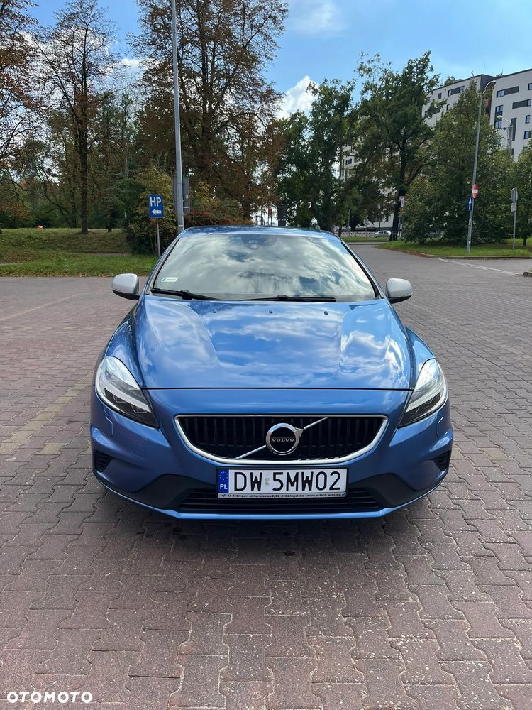 Volvo V40 D4 Drive-E R-Design Momentum - 4