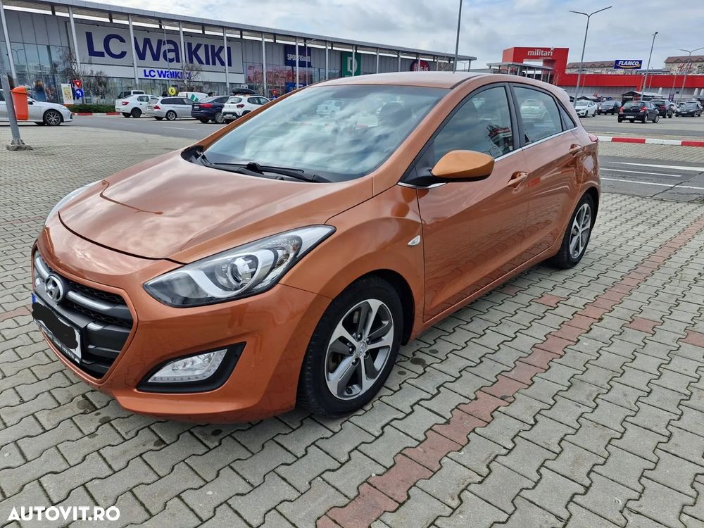 Hyundai i30 1.6 CRDI Premium - 1