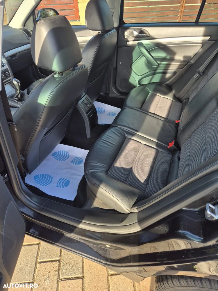 Skoda Octavia 2.0 TDI DPF FAMILY - 17