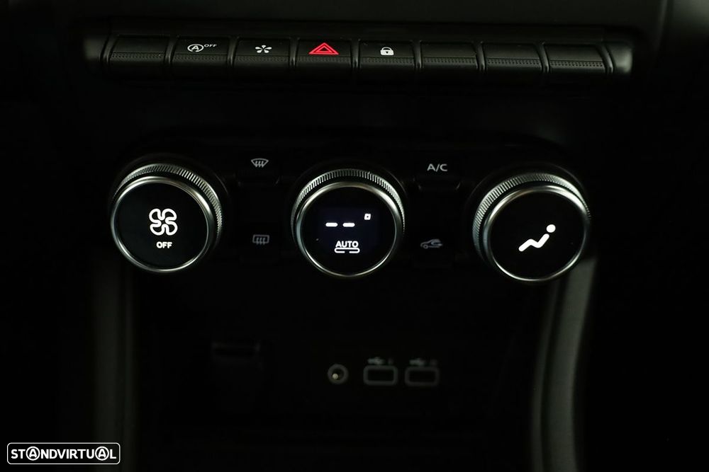 Renault Captur 1.0 TCe Techno Bi-Fuel - 13