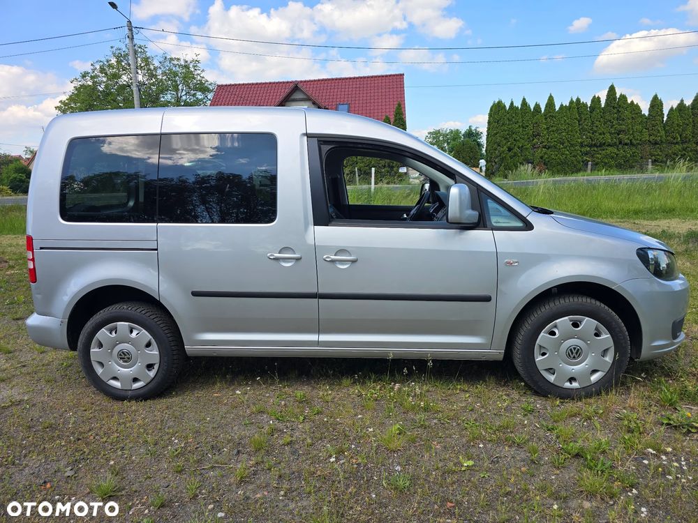 Volkswagen Caddy Trendline DSG - 16