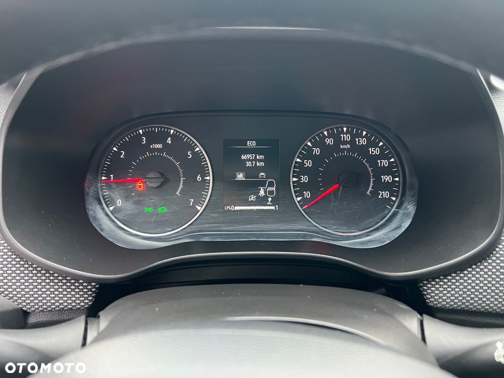 Dacia Sandero Stepway TCe 110 Expression + - 34