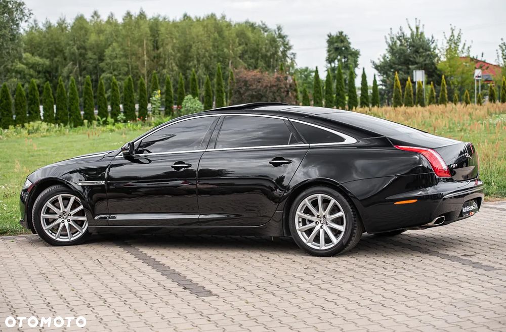 Jaguar XJ 3.0 D V6 Premium Luxury - 28