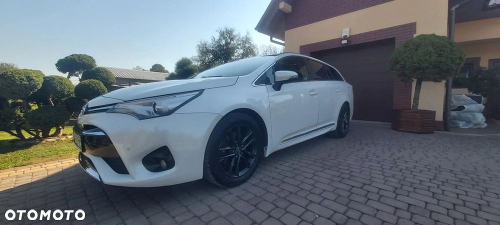 Toyota Avensis 2.0 D-4D Prestige - 12