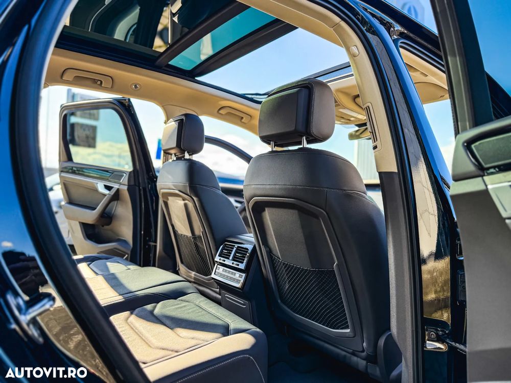 Volkswagen Touareg V6 TDI 4MOTION Elegance - 8