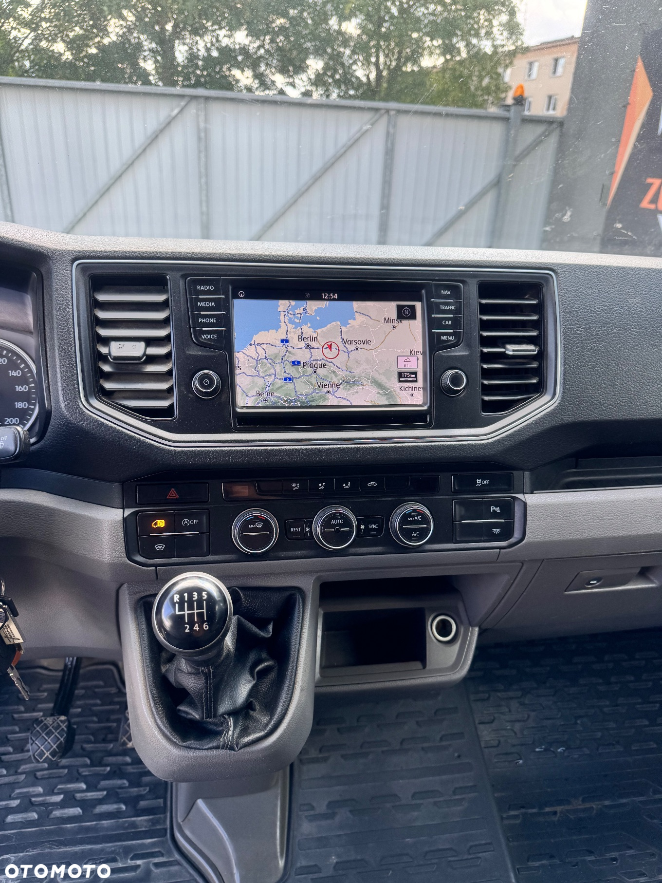 Volkswagen Crafter - 16