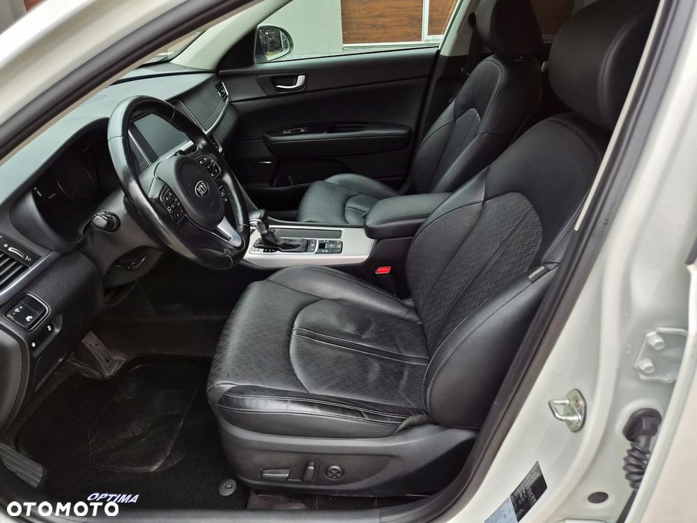 Kia Optima - 14