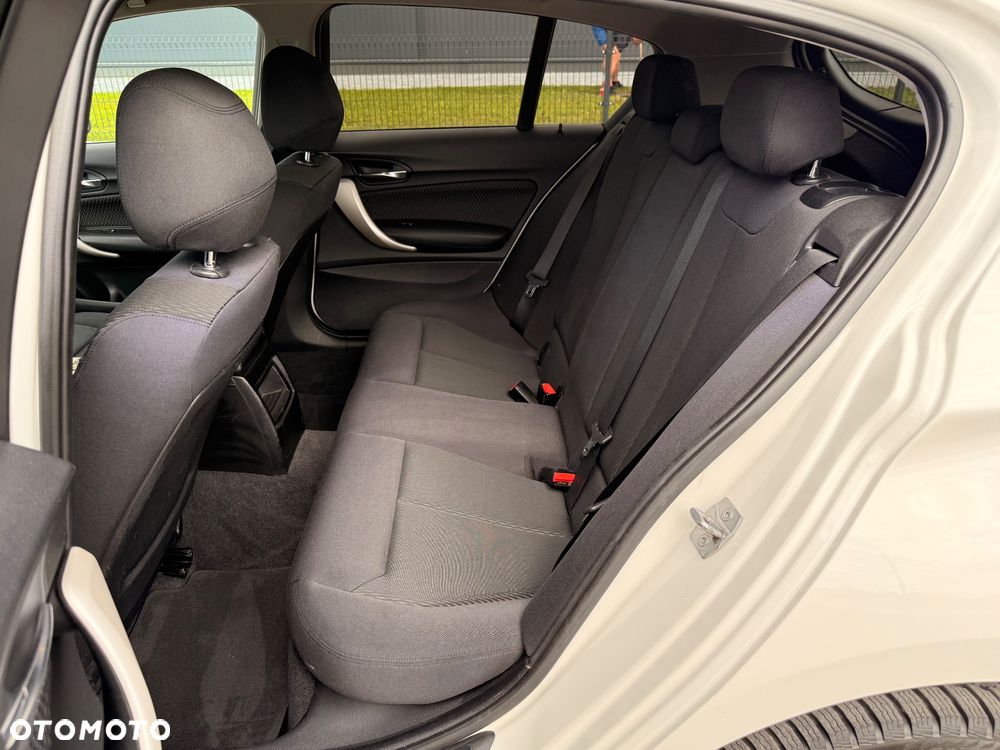 BMW Seria 1 116d - 26