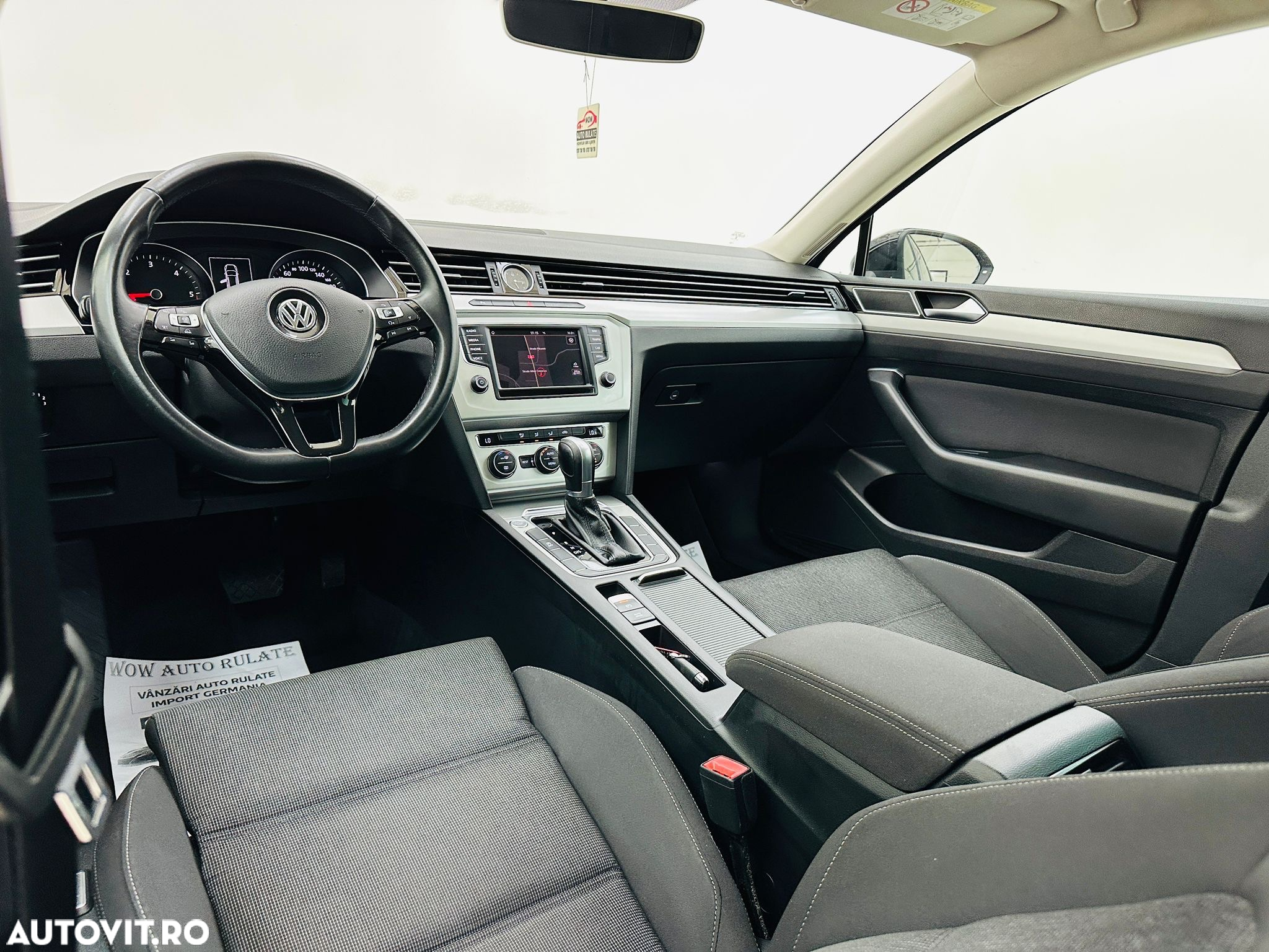 Volkswagen Passat - 27