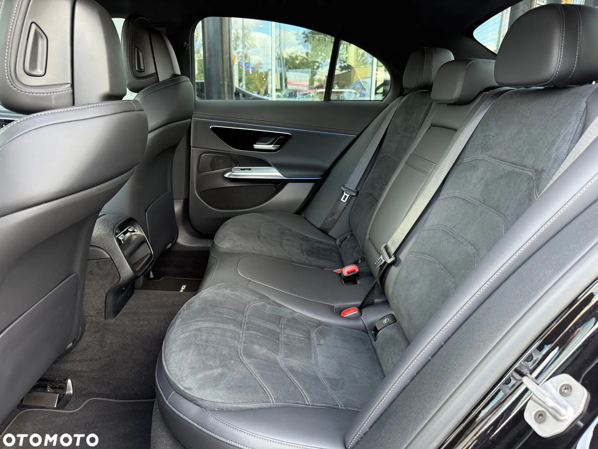 Mercedes-Benz Klasa E 200 9G-TRONIC Edition AMG Line - 13