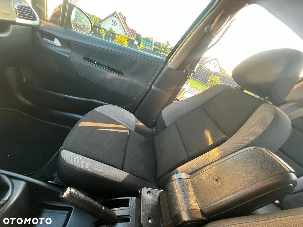 Peugeot 207 1.6 HDi 16V Sporty - 18