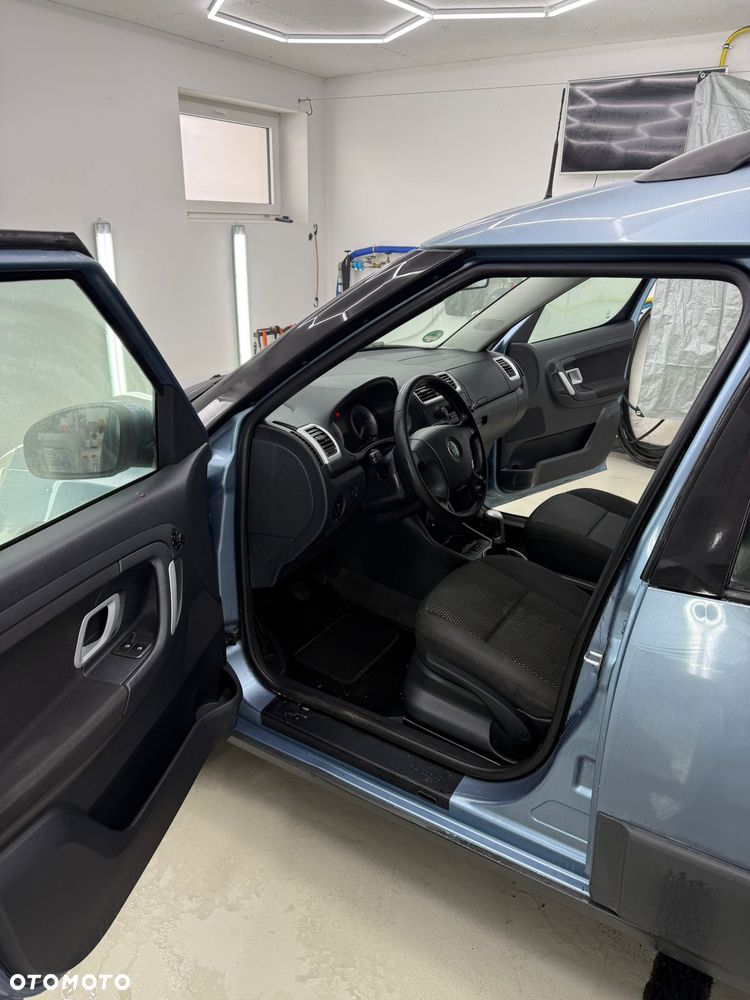 Skoda Roomster 1.4 16V Scout PLUS EDITION - 12