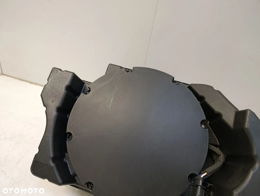 Subwoofer głośnik niskotonowy bang olufsen Audi Q8 e-tron etron - 4