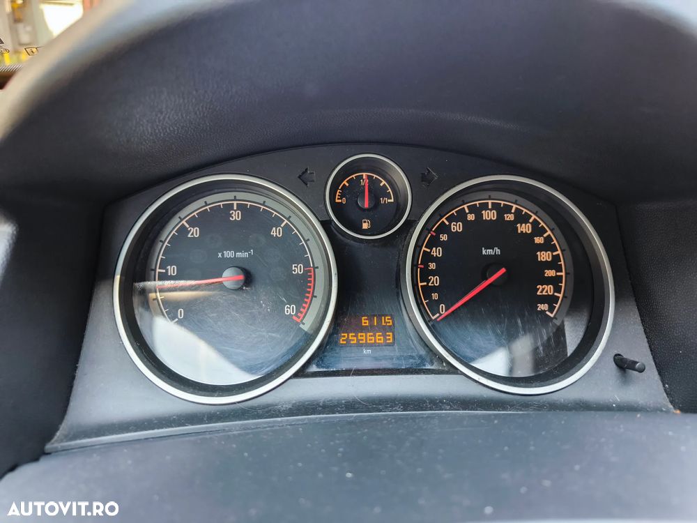 Opel Astra 1.7 CDTI - 8