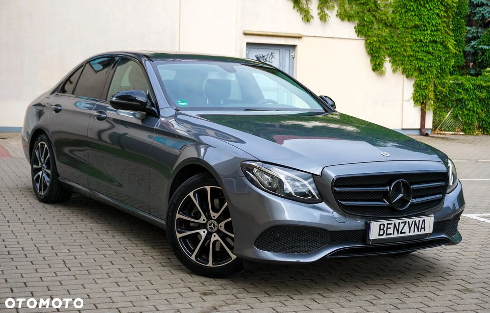 Mercedes-Benz Klasa E 200 CGI BlueEFFICIENCY Automatik Avantgarde - 13