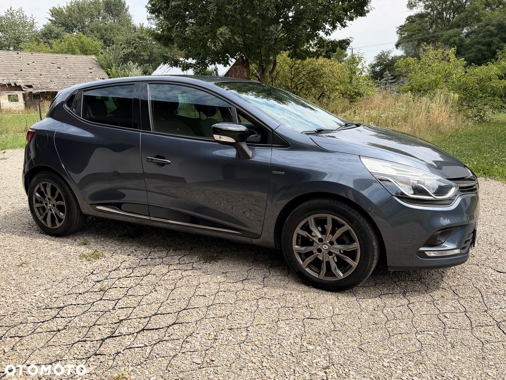 Renault Clio - 2