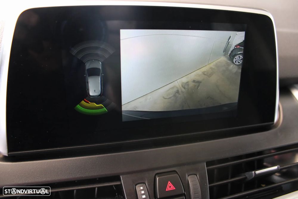 BMW 225xe Active Tourer Line Luxury - 12