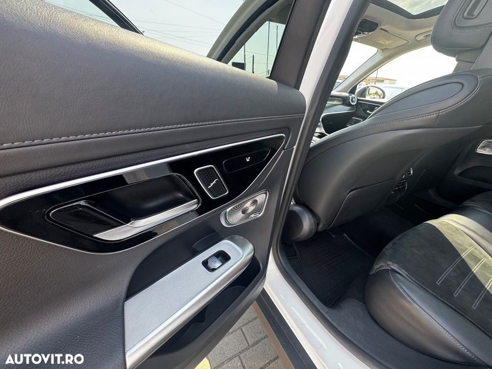 Mercedes-Benz GLC 200 4MATIC MHEV - 32