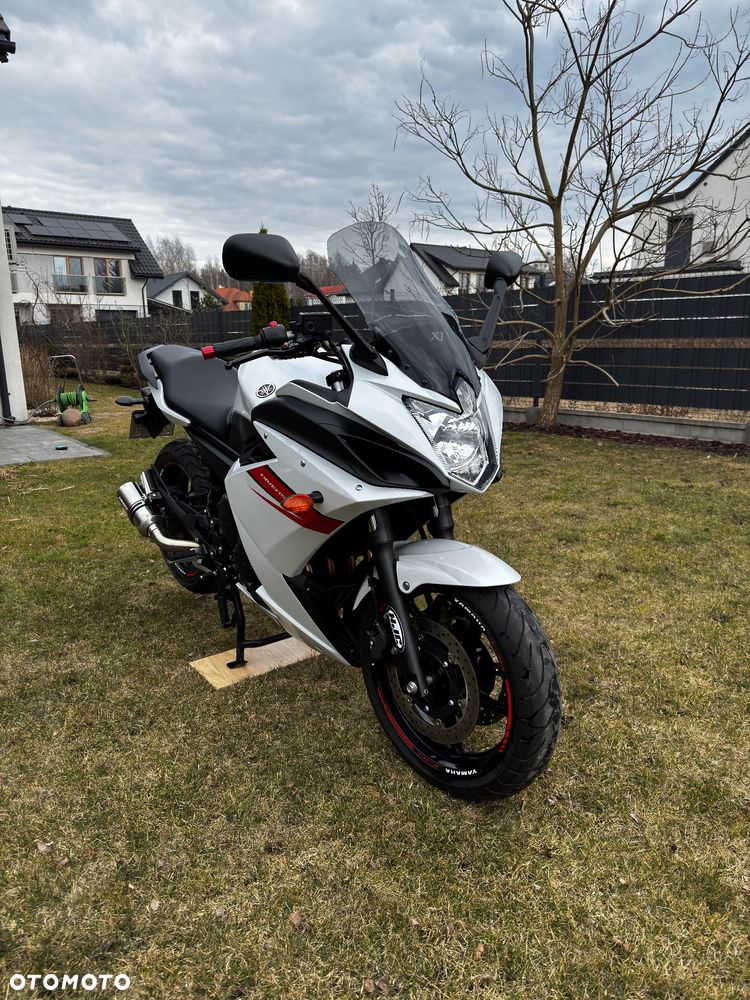 Yamaha XJ - 3