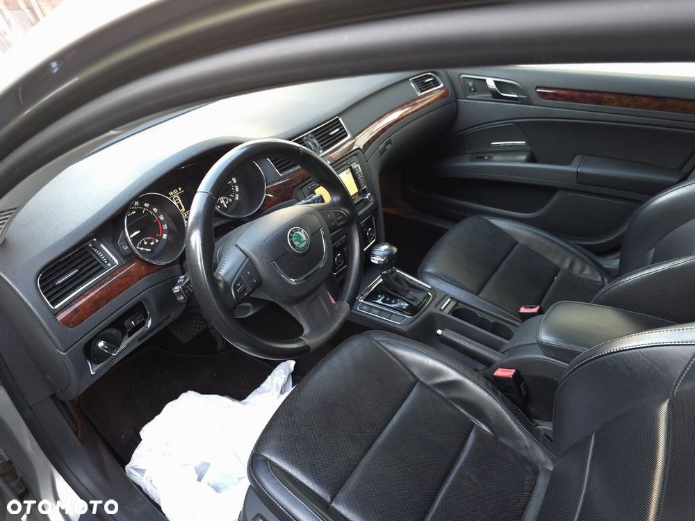 Skoda Superb 2.0 TDI Platinum DSG - 10