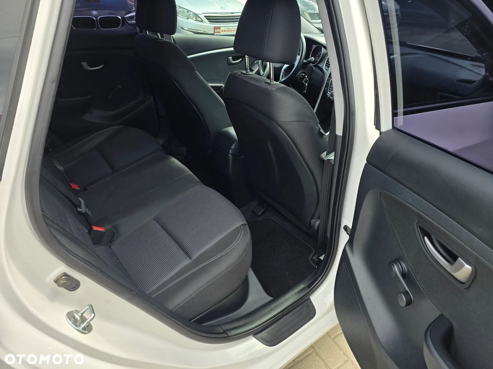 Hyundai i30 - 10