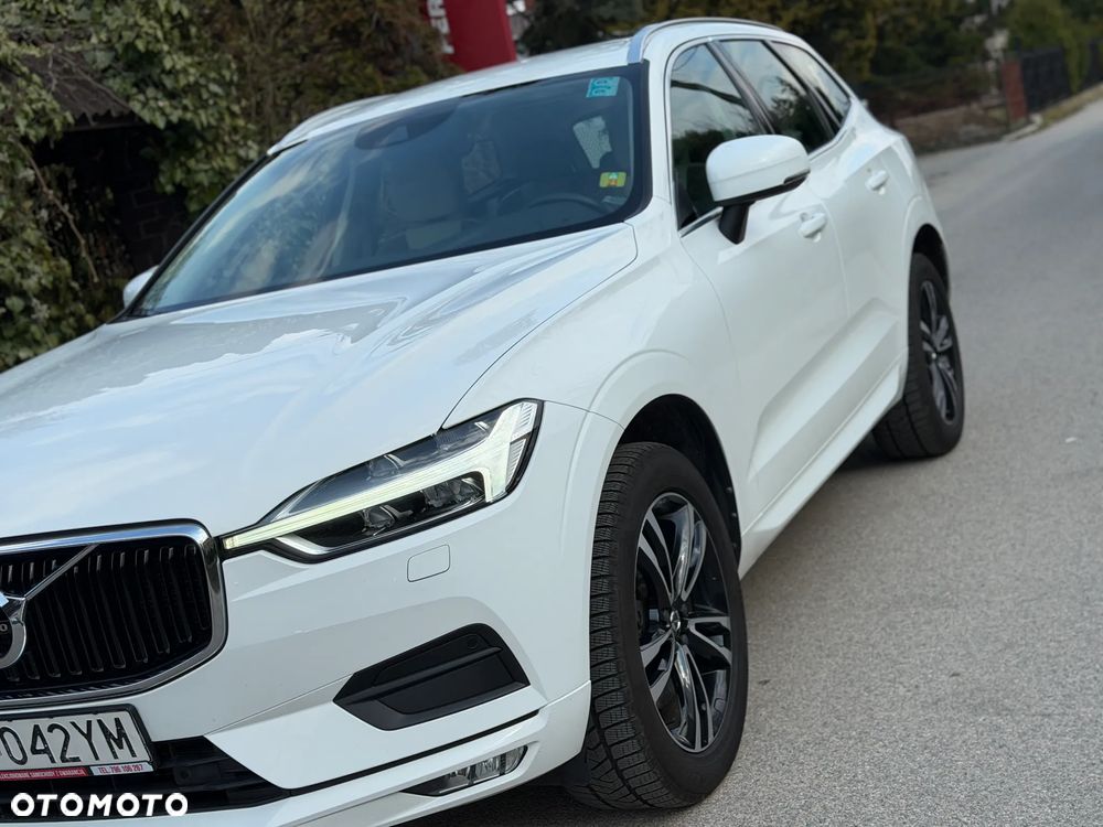 Volvo XC 60 B4 D AWD Momentum Pro - 39