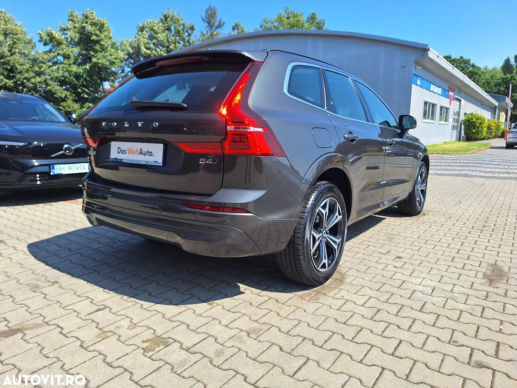 Volvo XC 60 B4 MHEV AWD Momentum Pro - 15