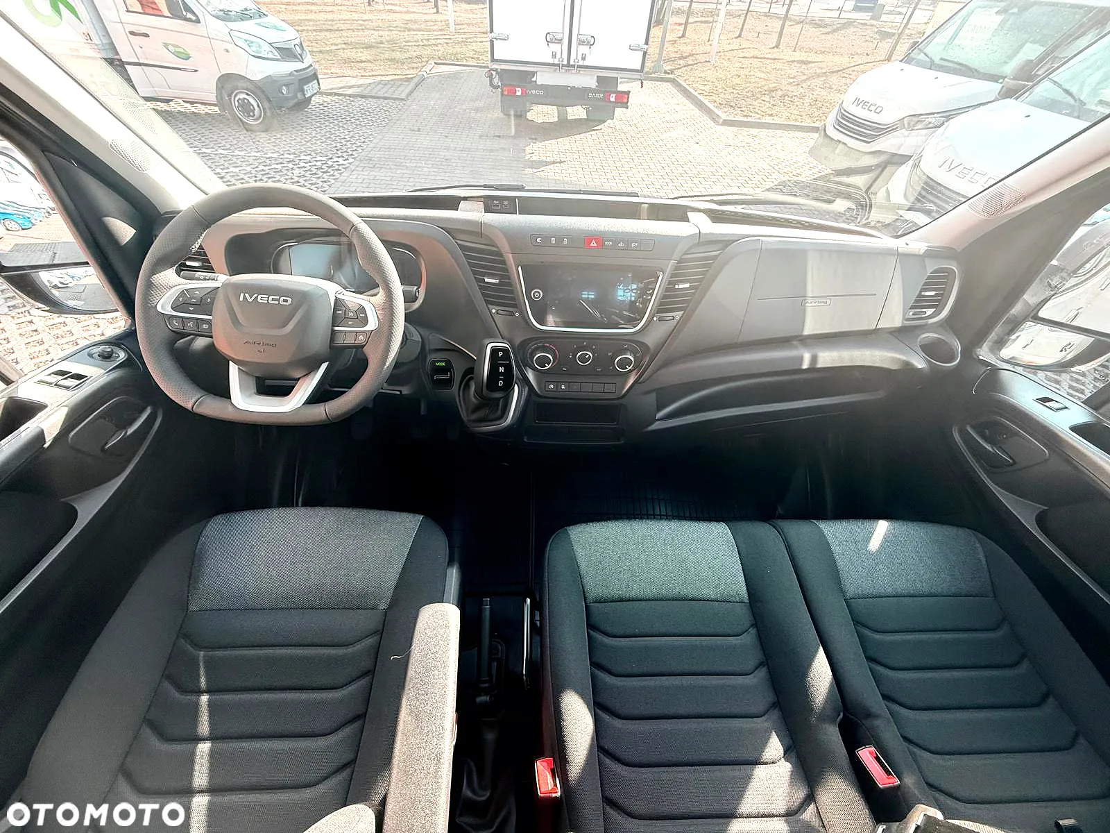 Iveco Furgon 35S16A8V 12m3 AUTOMAT - 7