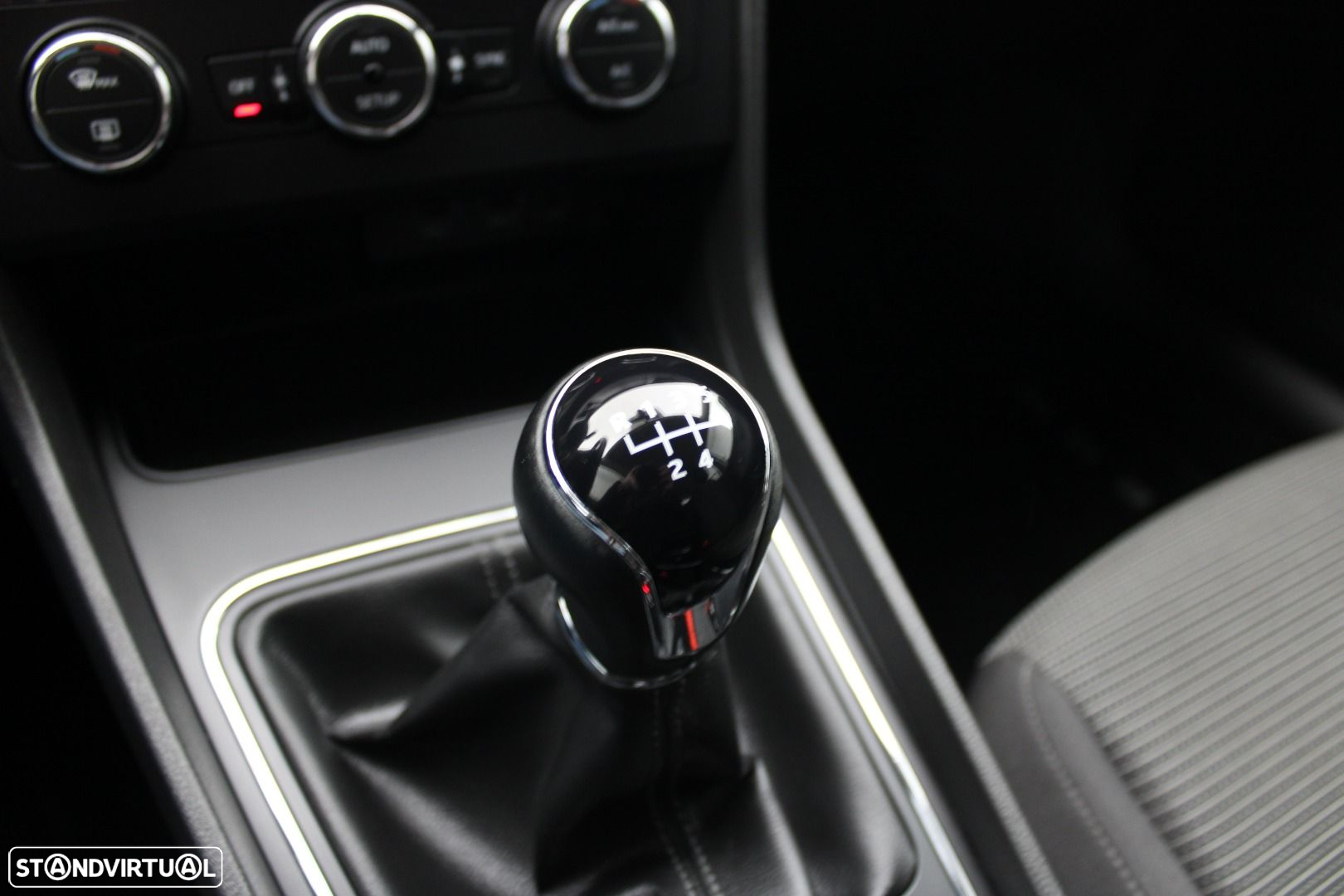 SEAT Leon ST 1.6 TDI Style S/S - 10