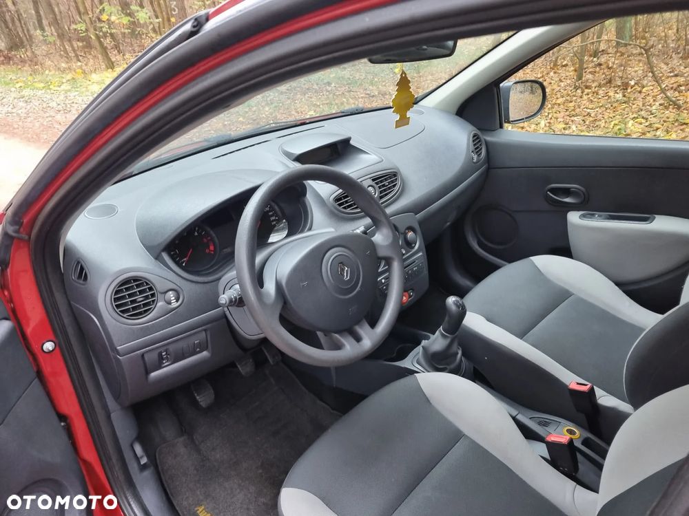 Renault Clio 1.5 dCi Alize - 5