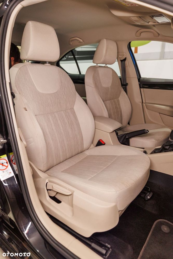 Skoda Octavia 1.4 TSI Style DSG - 19