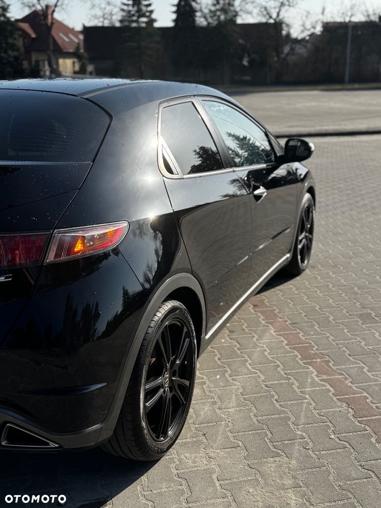 Honda Civic 1.4 i-VTEC Sport - 11