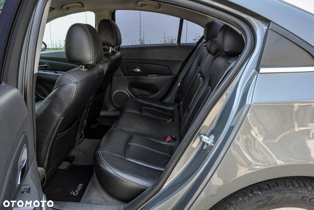 Chevrolet Cruze - 8