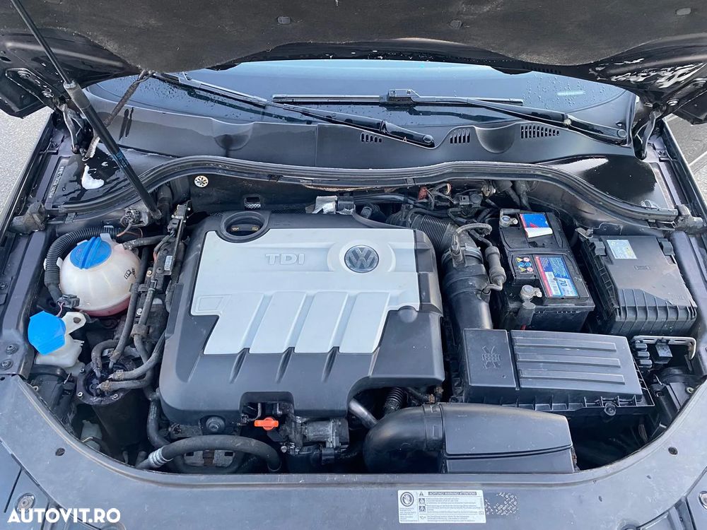 Volkswagen Passat 2.0 TDI DPF R-Line Edition - 16