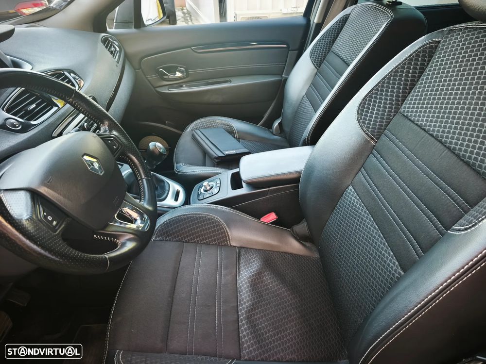 Renault Scénic Energy dCi 110 S&S Bose Edition - 28