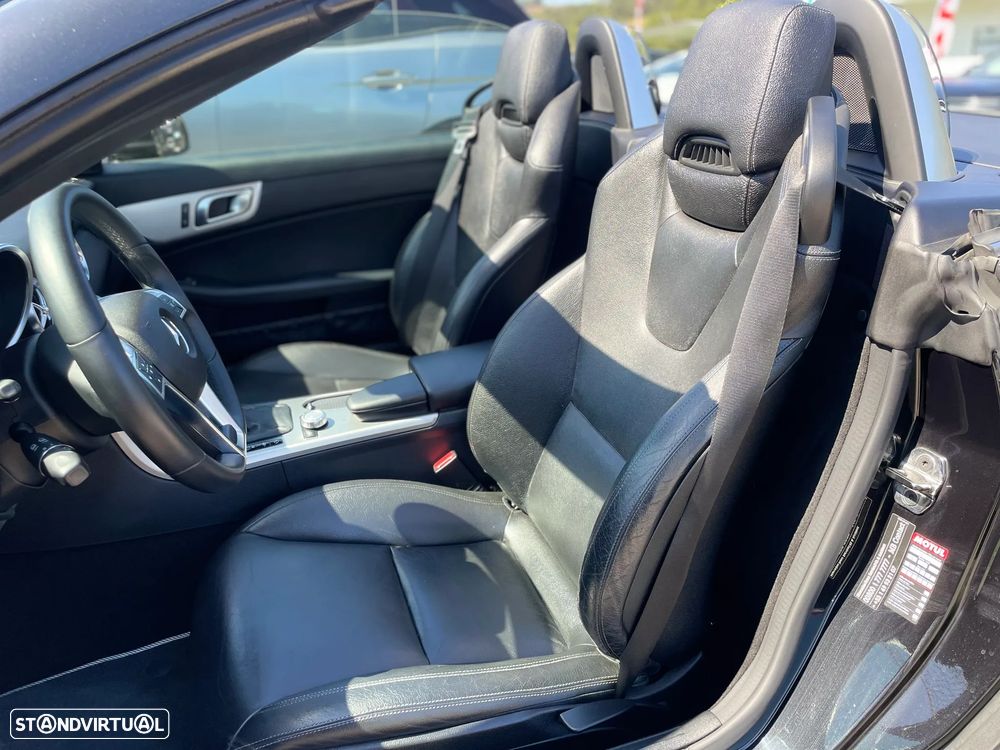 Mercedes-Benz SLK 200 (BlueEFFICIENCY) 7G-TRONIC — fotografia 13