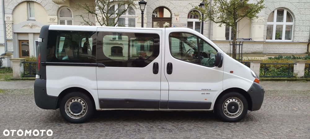 Renault Trafic - 12