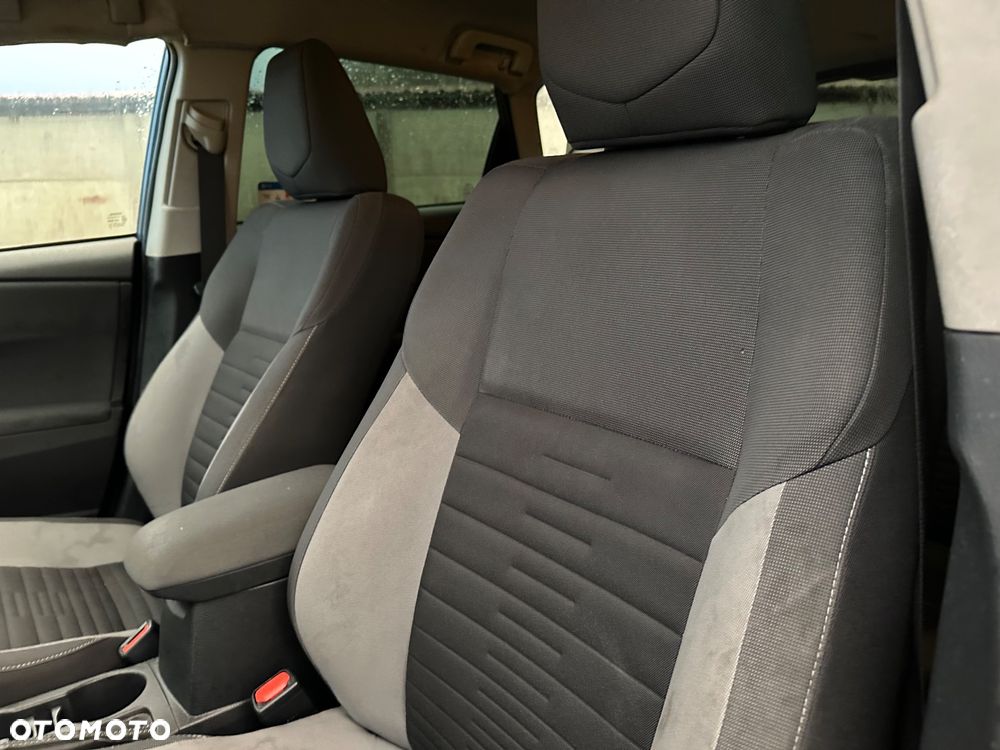 Toyota Auris 1.8 VVT-i Hybrid Automatik Design Edition - 15