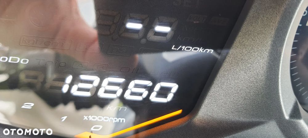 Kymco AK 550 - 5