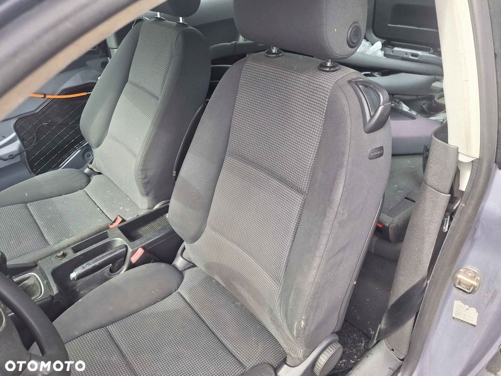 FOTEL LEWY PRZÓD 3D AUDI A3 8P HB 3D - 6